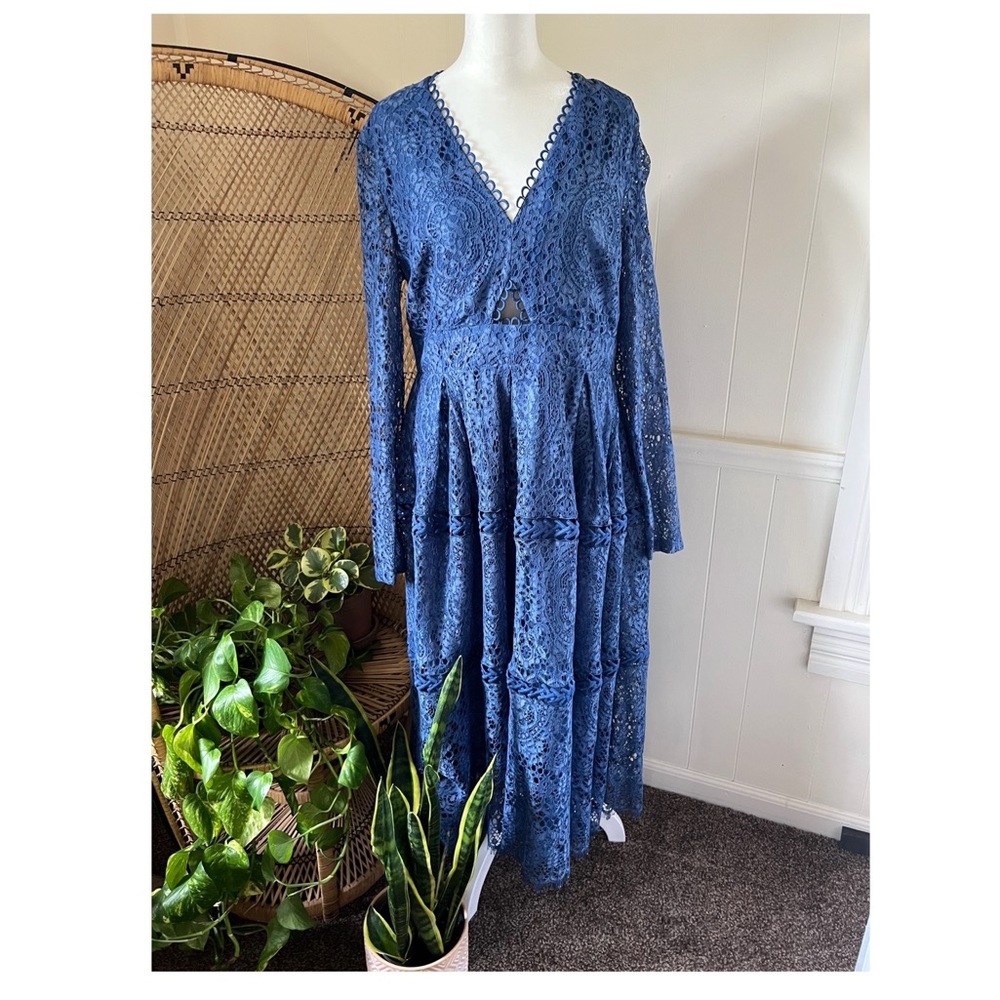 blue lace asos midi dress 🌚